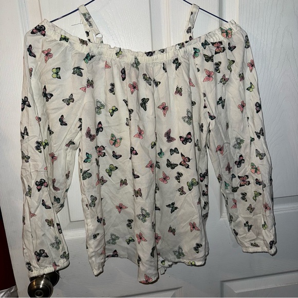 SO Cream Ruffled Long Sleeve Blouse - Picture 4 of 4